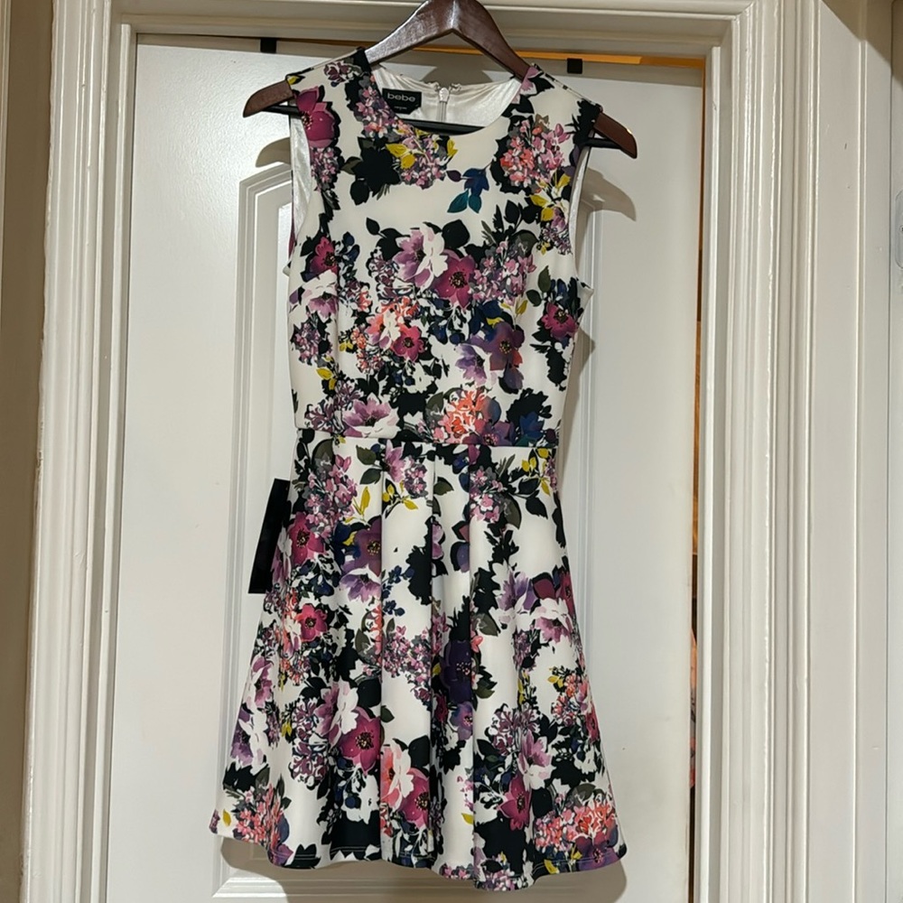 Bebe flower 🌺 mini dress